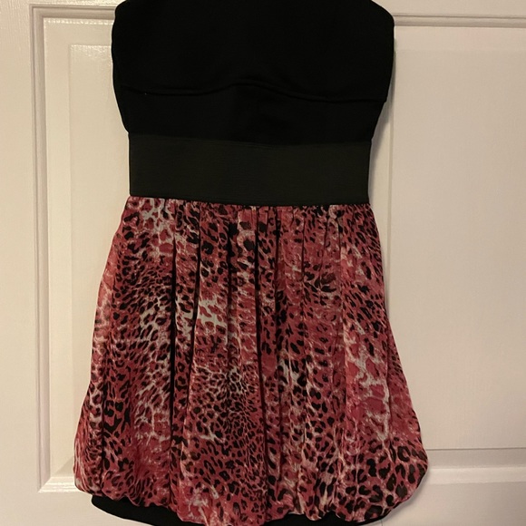 🐆Strapless bandeau pink leopard print circle flair dress! - Picture 2 of 8